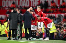 Erik ten Hag giải thích lý do thay người quá nhiều ngay sau hiệp 1