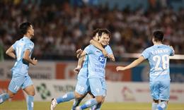 Văn Toàn nói gì sau khi "mở tài khoản" bàn thắng cho Nam Định?