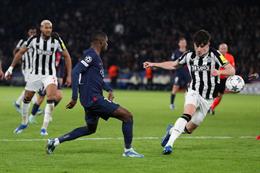 Newcastle chịu quả penalty đầy nghiệt ngã ở phút cuối trước PSG