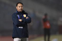 HLV Nam Định nói gì sau trận thua đầu tiên ở V.League 2023/24?