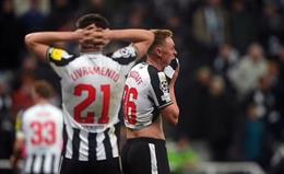 Newcastle bị loại ở C1, HLV Eddie Howe phản ứng thế nào?