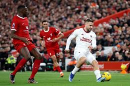 Luke Shaw: Liverpool cầm bóng nhiều nhưng chỉ có cơ hội ở tình huống cố định