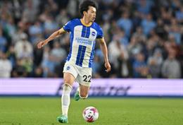 HLV Brighton lên tiếng về chấn thương của Kaoru Mitoma