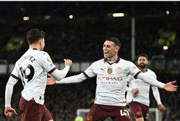 Phil Foden cảnh báo Arsenal và Liverpool