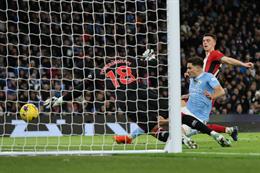 Pep nhắc đến Arsenal sau trận thắng Sheffield United