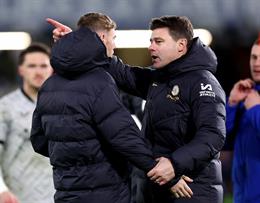 Chelsea vượt khó thắng Preston nhờ màn "sấy tóc" của Pochettino