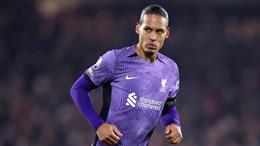 Van Dijk gạch tên Ronaldo và Messi khi lựa chọn đối thủ khó chịu nhất