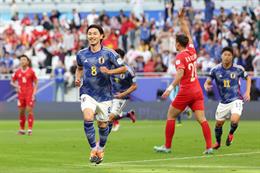 Tuyển Việt Nam để thủng lưới sau pha ra vào không tốt của Nguyễn Filip 