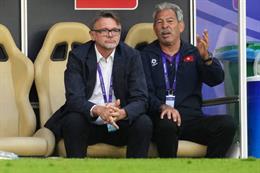 HLV Troussier trở về Pháp sau Asian Cup 2023