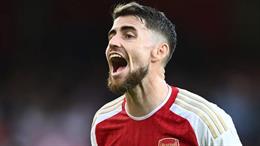 Arteta ca ngợi Jorginho vì nén đau thi đấu cho Arsenal