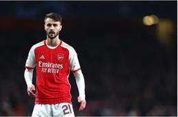 Sao Arsenal trở lại ở đại chiến với Porto