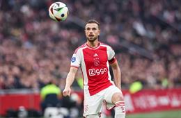 Jordan Henderson khởi đầu khó khăn ở Ajax