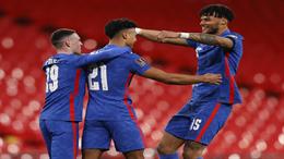 Rio Ferdinand chọn ra 2 ngôi sao tấn công xuất sắc nhất EPL mùa này