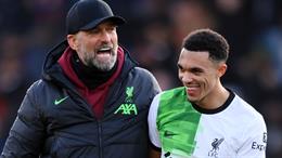 Klopp ủng hộ Alexander-Arnold trong màn khẩu chiến với Haaland