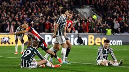 Con số khó tin ở trận Brentford 1-1 MU