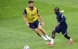 Olivier Giroud hạnh phúc khi Kante được gọi lên ĐT Pháp