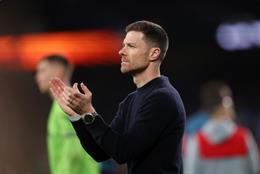 Xabi Alonso tâm phục khẩu phục sau thất bại trước Atalanta