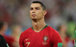 HLV Roberto Martinez ngưỡng mộ năng lực lãnh đạo của Ronaldo