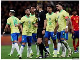 Ronaldinho chê ĐT Brazil năm nay yếu nhất trong những năm qua