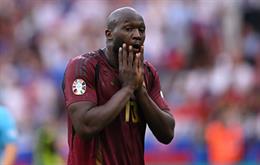 HLV Bỉ bảo vệ Romelu Lukaku sau trận thua Slovakia