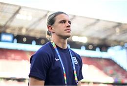 Conor Gallagher không đủ tốt để đá chính tại Aston Villa
