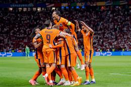 Hà Lan 2-1 Thổ Nhĩ Kỳ: Cuộc chiến trên không và điểm nhấn thú vị từ bộ đôi Depay-Weghorst