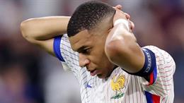 Kylian Mbappe bị chê không xứng đáng với băng thủ quân của Pháp