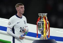 Kieran Trippier: Cầu thủ trẻ ĐT Anh học hỏi được nhiều điều sau EURO 2024