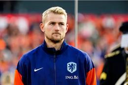 Erik ten Hag lên tiếng về việc MU muốn ký hợp đồng với Matthijs de Ligt