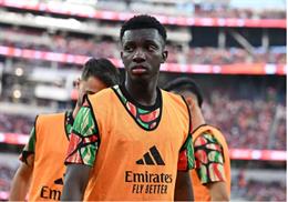 Bournemouth chiêu mộ Eddie Nketiah thay Dominic Solanke