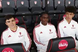HLV Ten Hag trao cơ hội cho hai sao trẻ tại MU