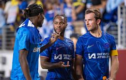 Chelsea loại 13 cầu thủ khỏi đội một, PFA vào cuộc chấn chỉnh