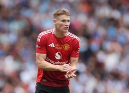 Napoli chốt giá mua Scott McTominay