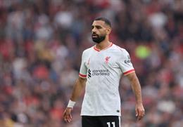 Mohamed Salah làm khó Liverpool