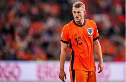 Erik ten Hag nói gì về những sai lầm của Matthijs de Ligt?