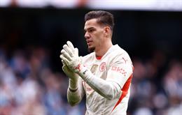 Thủ môn Ederson đã có nhiều kiến tạo ở Premier League hơn Antony