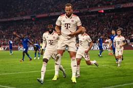 Bayern Munich dẫn đầu Champions League sau lượt trận đầu tiên