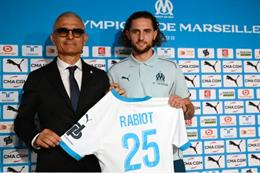 Adrien Rabiot đáp trả những lời chỉ trích sau khi không thể tới MU và Arsenal