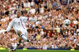 David Beckham và cú sút phạt mang tính biểu tượng đưa ĐT Anh tới World Cup 2002