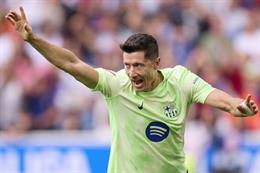 Khi Robert Lewandowski bật chế độ hủy diệt