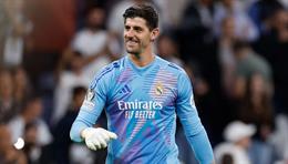 Courtois cảnh báo đồng đội sau chiến thắng ngược trước Dortmund