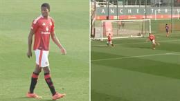 Lập hat-trick cho đội U18 MU, Chido Obi-Martin phản ứng thế nào?