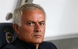 Jose Mourinho tố bị ban lãnh đạo Fenerbahce "lừa"