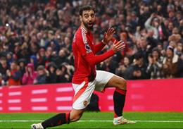 Bruno Fernandes lấy chiến thắng tri ân HLV Ruud van Nistelrooy