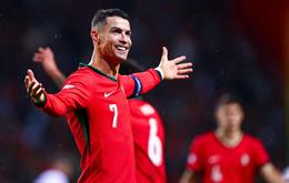 Hé lộ khách mời mà Cristiano Ronaldo tin là sẽ "đánh sập internet"