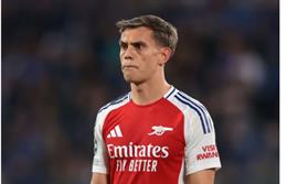 NHM không hài lòng với Arsenal về Leandro Trossard