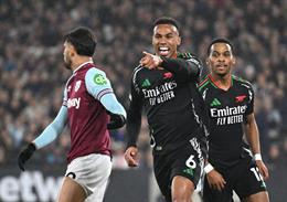 Những con số ấn tượng sau trận West Ham 2-5 Arsenal