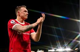 Phil Jones từ chối Arsenal và Chelsea để cập bến MU