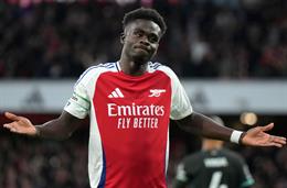 Bukayo Saka không thể lọt vào đội hình của Stoke City