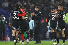 Hòa bạc nhược Brighton, Arsenal có cần chiêu mộ thêm tiền đạo?